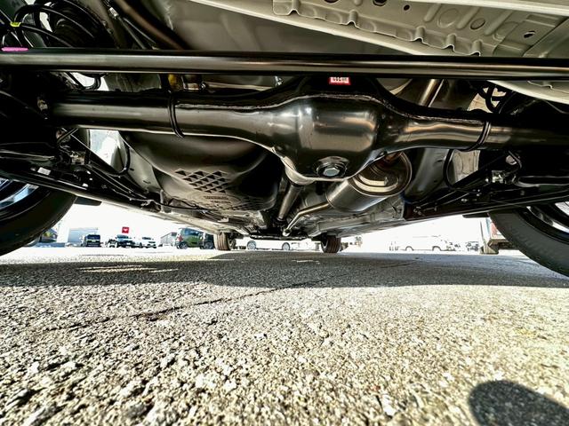 タント カスタムＲＳリミテッド　４ＷＤ　届出済未使用車　整備付　保証付　記録簿　純正エンジンスターター　スペアキー　純正アルミホイール　両側電動スライドドア　ナビ　ＢＬＵＥＴＯＯＴＨ　バックカメラ　ドライブレコーダー（9枚目）