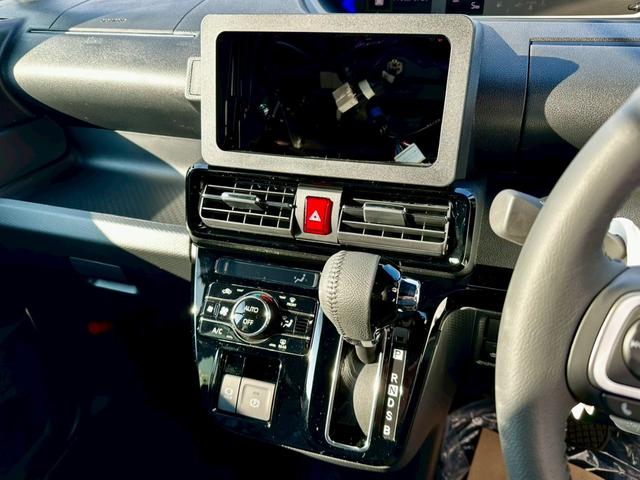 タント カスタムＲＳリミテッド　４ＷＤ　届出済未使用車　整備付　保証付　記録簿　純正エンジンスターター　スペアキー　純正アルミホイール　両側電動スライドドア　ナビ　ＢＬＵＥＴＯＯＴＨ　バックカメラ　ドライブレコーダー（12枚目）