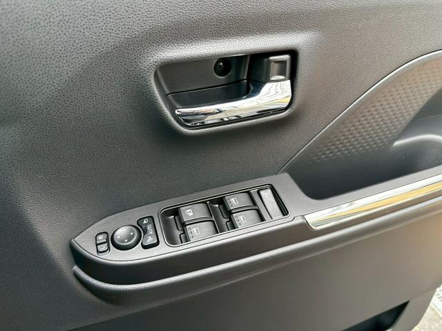 タント カスタムＲＳリミテッド　４ＷＤ　届出済未使用車　整備付　保証付　記録簿　純正エンジンスターター　スペアキー　純正アルミホイール　両側電動スライドドア　ナビ　ＢＬＵＥＴＯＯＴＨ　バックカメラ　ドライブレコーダー（18枚目）