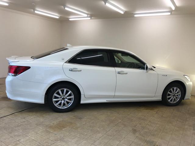 クラウンハイブリッド ロイヤルサルーン Four ワンオーナー・モデリスタエアロ・純正エンジンスターター・純正シートカバー・純正ハーフシートカバー・純正ナビ&フルセグ・CD・DVD・ブルートゥース・バックカメラ・ビルトインETC(2枚目)