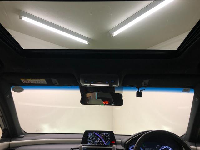 クラウンハイブリッド ＲＳアドバンス　Ｆｏｕｒ　サンルーフ・白革シート・シートヒーター・ベンチレーション・ステアリングヒーター・キー一体型リモートスタート・ＡＣ１００Ｖ１５００Ｗ電源・ビルトインＥＴＣ・ＣＤ・ＤＶＤ・ブルーレイ・ブルートゥース（6枚目）