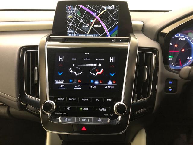 クラウンハイブリッド ＲＳアドバンス　Ｆｏｕｒ　サンルーフ・白革シート・シートヒーター・ベンチレーション・ステアリングヒーター・キー一体型リモートスタート・ＡＣ１００Ｖ１５００Ｗ電源・ビルトインＥＴＣ・ＣＤ・ＤＶＤ・ブルーレイ・ブルートゥース（16枚目）