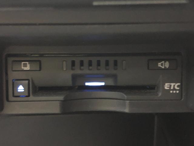 クラウンハイブリッド ＲＳアドバンス　Ｆｏｕｒ　サンルーフ・白革シート・シートヒーター・ベンチレーション・ステアリングヒーター・キー一体型リモートスタート・ＡＣ１００Ｖ１５００Ｗ電源・ビルトインＥＴＣ・ＣＤ・ＤＶＤ・ブルーレイ・ブルートゥース（22枚目）