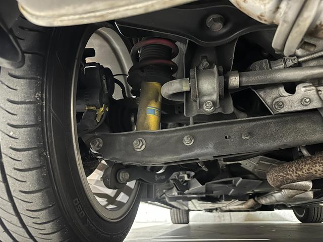 レヴォーグ 1.6STIスポーツアイサイト 本州車両 STIエアロ オートクルーズ 本革 bluetooth フルセグテレビ HDMI バックカメラ サイドビューモニター ETCLKA Sヒーター LEDライト ハイビームアシスト サイドカメラ(30枚目)