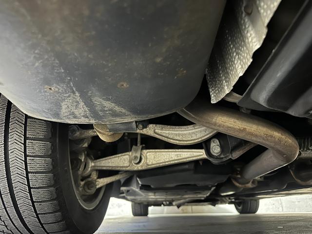 ＬＳ ＬＳ６００ｈ　バージョンＣ　Ｉパッケージ　４ＷＤ　エンジンスターター　ブラインドスポットモニター　ステアリングヒーター　助手席オットマン　ＤＶＤ再生　本革　ＬＥＤヘッド　ＵＳＢ　シートエアコン　ヒーター　内外装美装仕上済（30枚目）