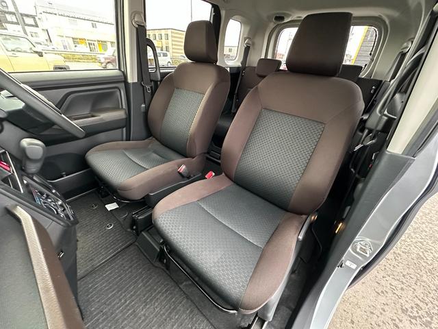 ルーミー Ｘ　ドラレコ全周囲３６０度＆リアカメラ新品　パナソニックナビ新品　スタットレスホイール新品　パーキングセンサー　オートマチックハイビーム　Ｂカメラ　スマートキー　衝突軽減装置　禁煙車　Ｂｌｕｅｔｏｏｔｈ（52枚目）