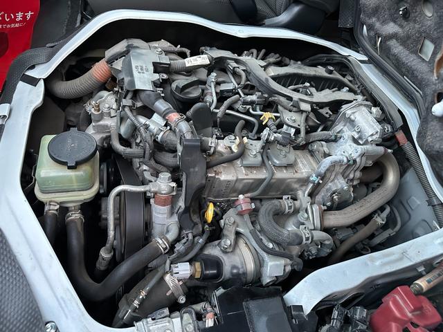 ハイエースバン ロングＤＸ　ディーゼル　本州車両　内外装美装仕上　リアヒーター　４ＷＤ　寒冷地　ディーゼル　メモリーナビ　バックカメラ　ワンセグ　ＥＴＣ　盗難防止装置　キーレス　横滑り防止機能　３列シート　乗車定員９人（15枚目）