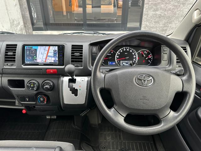 ハイエースバン ロングＤＸ　ディーゼル　本州車両　内外装美装仕上　リアヒーター　４ＷＤ　寒冷地　ディーゼル　メモリーナビ　バックカメラ　ワンセグ　ＥＴＣ　盗難防止装置　キーレス　横滑り防止機能　３列シート　乗車定員９人（44枚目）