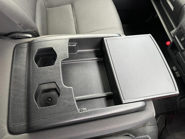 ハイエースバン ロングＤＸ　ディーゼル　本州車両　内外装美装仕上　リアヒーター　４ＷＤ　寒冷地　ディーゼル　メモリーナビ　バックカメラ　ワンセグ　ＥＴＣ　盗難防止装置　キーレス　横滑り防止機能　３列シート　乗車定員９人（48枚目）