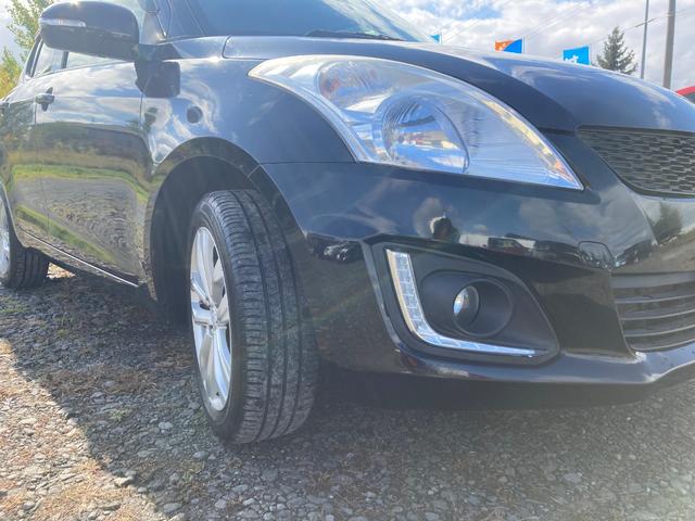 スイフト 　４ＷＤ！ナビテレビバックモニター！エンスタ！夏冬タイヤ下回り防錆加工付！！（5枚目）