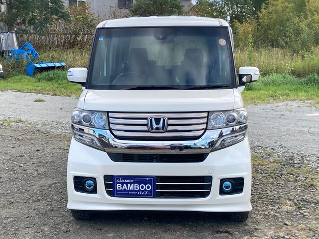 人気のコンパクトカー入荷しました!!