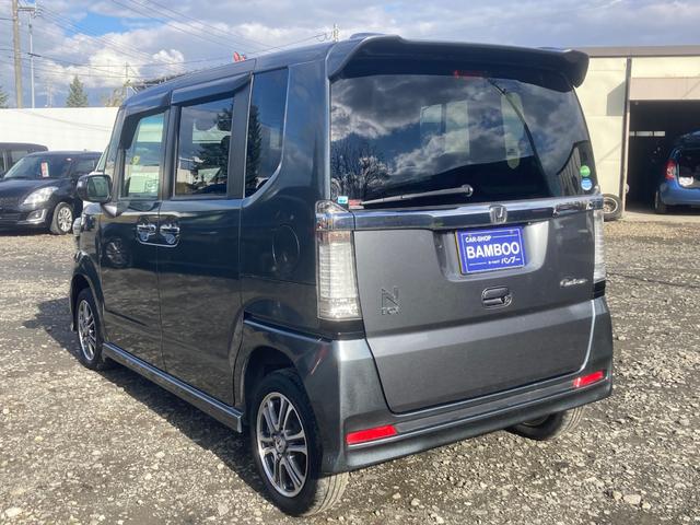 N-BOXカスタム G・Aパッケージ 4WD!ナビテレビ!バックモニター!ETC!片側パワースライドドア!夏冬タイヤ付!(3枚目)