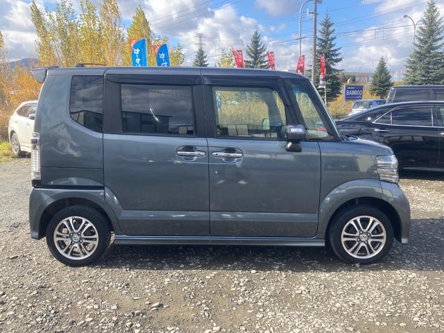 N-BOXカスタム G・Aパッケージ 4WD!ナビテレビ!バックモニター!ETC!片側パワースライドドア!夏冬タイヤ付!(9枚目)