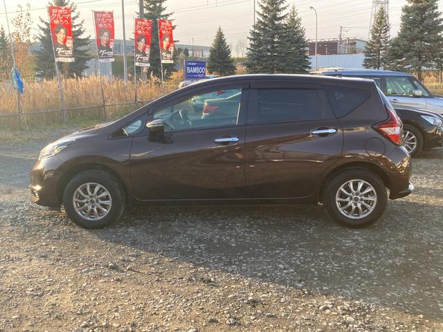 ノート Ｘ　ＦＯＵＲ　４ＷＤ！距離無制限１年保証夏冬タイヤ下回り防錆加工！（10枚目）