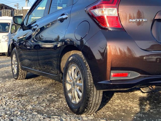 ノート Ｘ　ＦＯＵＲ　４ＷＤ！距離無制限１年保証夏冬タイヤ下回り防錆加工！（16枚目）