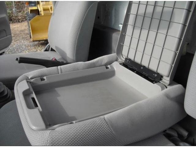 ダイナトラック 4.0ディーゼル ワイドロング平 低床荷台 木張仕様(11枚目)