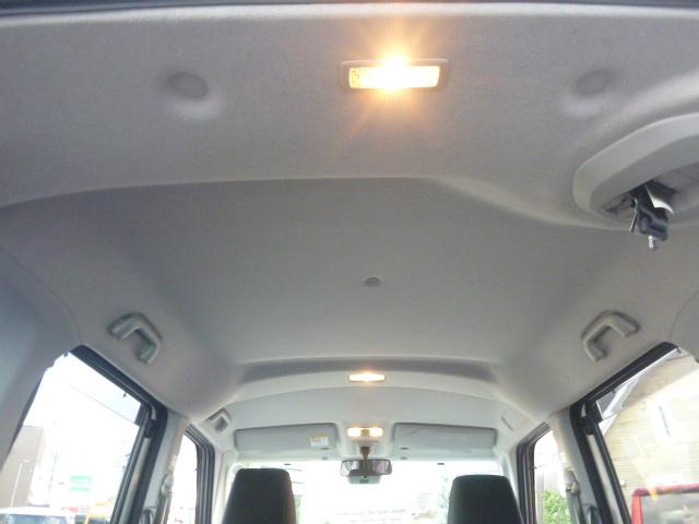 ルーミー カスタムG 4WD 禁煙車 Pスタート&スマートキー ナビ&Bカメラ(9枚目)