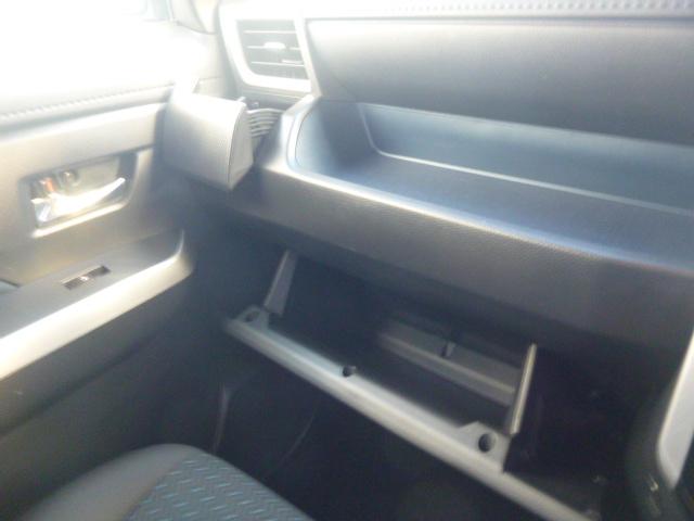 ルーミー カスタムG 4WD 禁煙車 Pスタート&スマートキー ナビ&Bカメラ(10枚目)