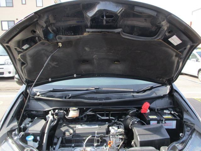 オデッセイ アブソルート・20thアニバーサリーパッケージ 4WD メモリーナビ ETC バックカメラ 両側電動スライドドア 3列シート ウォークスルー フルフラット フルセグ オートクルーズコントロール DVD再生 アイドリングストップ 衝突防止システム(12枚目)