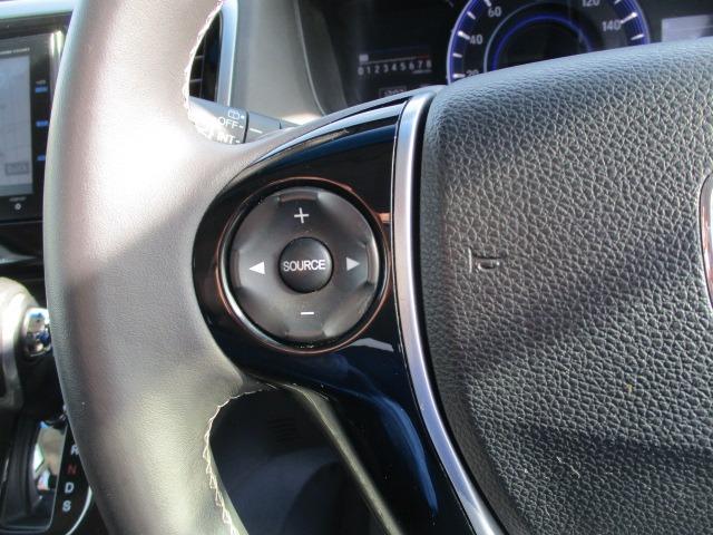 オデッセイ アブソルート・20thアニバーサリーパッケージ 4WD メモリーナビ ETC バックカメラ 両側電動スライドドア 3列シート ウォークスルー フルフラット フルセグ オートクルーズコントロール DVD再生 アイドリングストップ 衝突防止システム(17枚目)