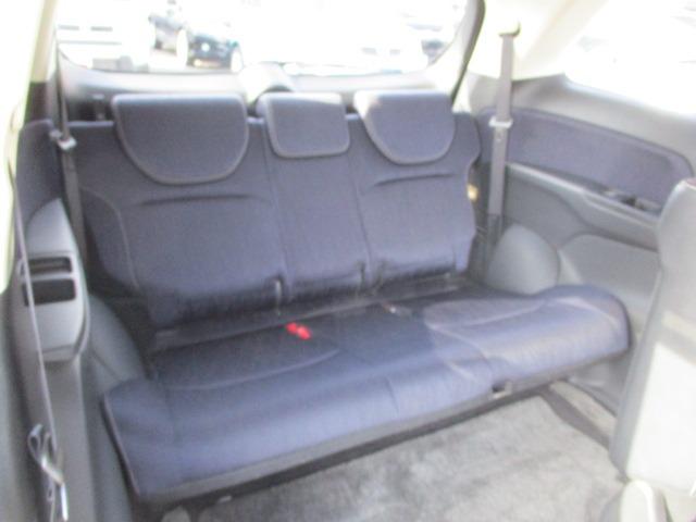 オデッセイ アブソルート・20thアニバーサリーパッケージ 4WD メモリーナビ ETC バックカメラ 両側電動スライドドア 3列シート ウォークスルー フルフラット フルセグ オートクルーズコントロール DVD再生 アイドリングストップ 衝突防止システム(30枚目)