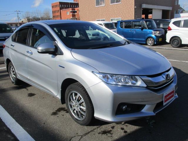 軽自動車からミニバンまで幅広く展示しております！是非ご来店下さい！