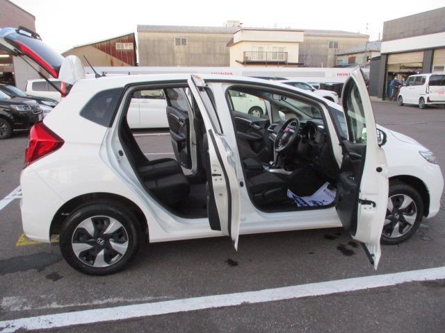 フィットハイブリッド Ｆ（32枚目）