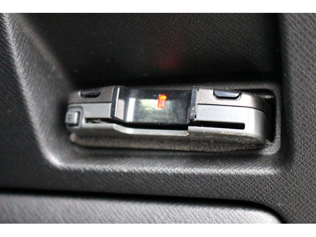 ステップワゴンスパーダ Z ユーザー買取直販・後席モニター・フルセグテレビ・ガイドライン付きバックカメラ・両側パワースライドドア・イクリプスナビ・純正エンスタ・ETC・スマートキー・Bluetoothオーディオ・オートエアコン(11枚目)