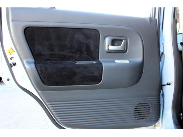 アルトラパン L ユーザー買取直販・エンジンスターター・シートヒーター・ベンチシート・コラムシフト・フルフラットシート・衝突安全ボディ・キーレスエントリー・運転席エアバック・助手席エアバック・アンチロックブレーキ(30枚目)