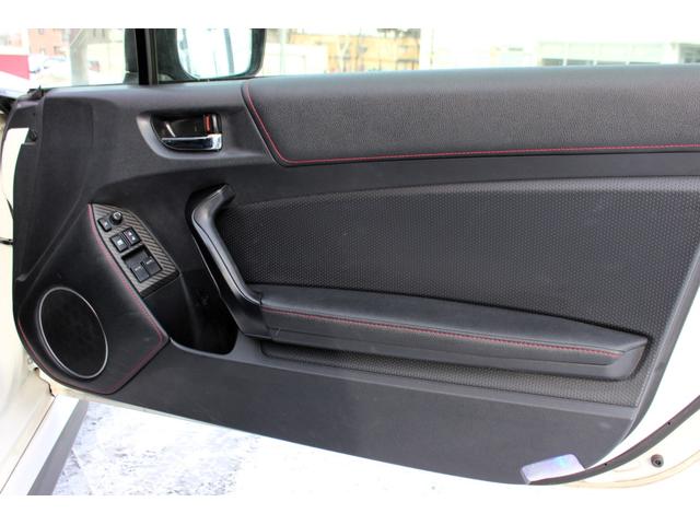 ８６ １４Ｒ　ユーザー買取直販・ＴＲＤフロント・サイド・リヤエアロ・ブリッツ車高調・フルセグテレビ・Ｂｌｕｅｔｏｏｔｈオーディオ・バックカメラ・クルーズコントロール・６速マニュアル・ＥＴＣ・カロッツェリアナビ（56枚目）