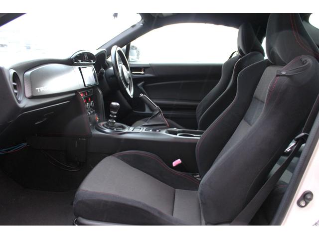 ８６ １４Ｒ　ユーザー買取直販・ＴＲＤフロント・サイド・リヤエアロ・ブリッツ車高調・フルセグテレビ・Ｂｌｕｅｔｏｏｔｈオーディオ・バックカメラ・クルーズコントロール・６速マニュアル・ＥＴＣ・カロッツェリアナビ（61枚目）