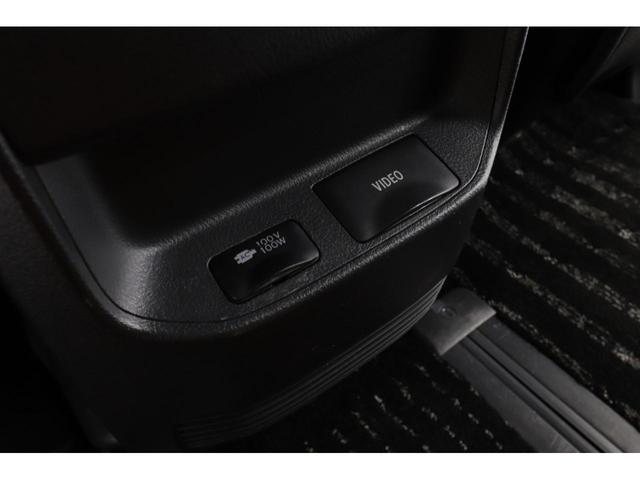 ZR プレミアムサウンド18SP リヤエンターテイメント 両側パワースライドドア 電動パワーバックドア パワーシート/シートメモリー/電動オットマン クルコン ETC AC100V TEIN車高調 20AW(54枚目)