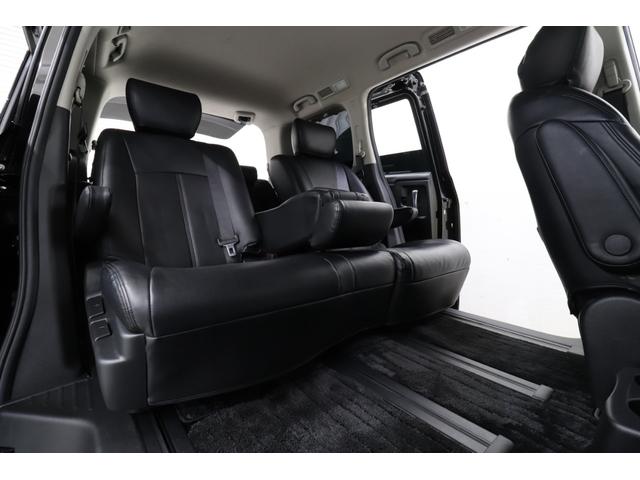 エルグランド 250ハイウェイスターS 純正9型SDナビ 純正11型後席モニター 革調シートカバー クルーズコントロール クリアランスソナー 純正ドライブレコーダー 両側パワースライドドア 横滑り防止装置 マーベリック20インチAW ETC(9枚目)