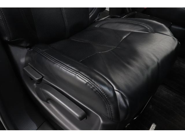 エルグランド 250ハイウェイスターS 純正9型SDナビ 純正11型後席モニター 革調シートカバー クルーズコントロール クリアランスソナー 純正ドライブレコーダー 両側パワースライドドア 横滑り防止装置 マーベリック20インチAW ETC(39枚目)