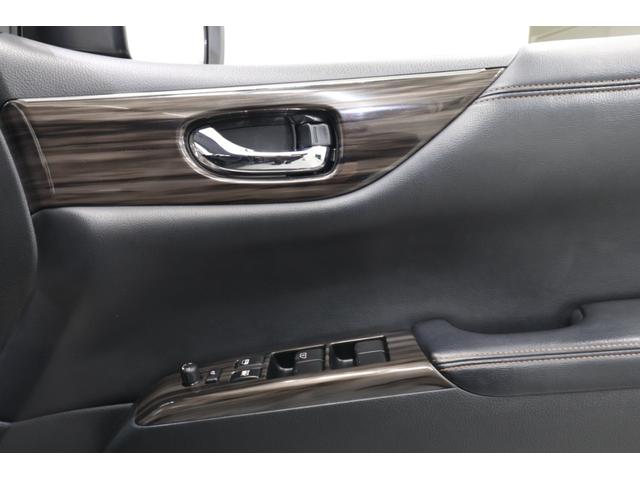 エルグランド 250ハイウェイスターS 純正9型SDナビ 純正11型後席モニター 革調シートカバー クルーズコントロール クリアランスソナー 純正ドライブレコーダー 両側パワースライドドア 横滑り防止装置 マーベリック20インチAW ETC(40枚目)