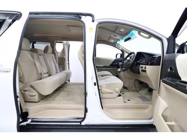 アルファード ２４０Ｘ　純正７型ＳＤナビ　バックカメラ　寒冷地仕様　ワイパーデアイサー　両側パワースライドドア　クリアランスソナー　ビルトインＥＴＣ　ＨＩＤヘッドライト　ＬＥＤフォグライト　８人乗り　２列目ベンチシート（15枚目）
