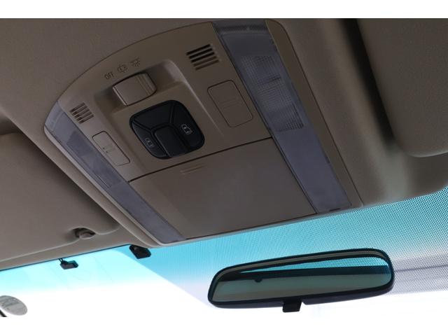 アルファード ２４０Ｘ　純正７型ＳＤナビ　バックカメラ　寒冷地仕様　ワイパーデアイサー　両側パワースライドドア　クリアランスソナー　ビルトインＥＴＣ　ＨＩＤヘッドライト　ＬＥＤフォグライト　８人乗り　２列目ベンチシート（49枚目）