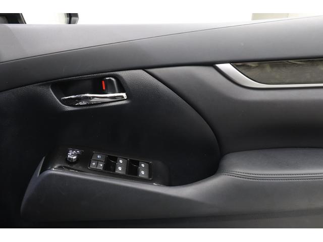 アルファード ２．５Ｓ　Ａパッケージ　純正１０型ＳＤナビ　純正１１型後席モニター　バックカメラ　クルーズコントロール　クリアランスソナー　寒冷地仕様　カーメイトエンジンスターター　コムテックドライブレコーダー　助手席ロングスライドシート（40枚目）