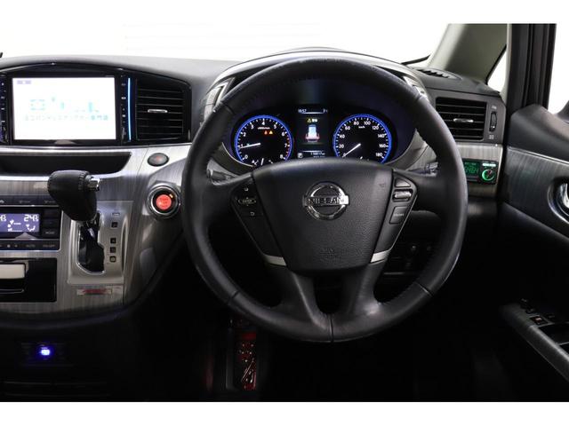 エルグランド ライダー オーテック30thアニバーサリー 純正9型HDDナビ 純正フリップダウンモニター バックカメラ 特別仕様車 ブラックホワイトコンビレザーシート 前席シートヒーター TEIN車高調 デジタルインナーミラー 純正エンジンスターター ETC(18枚目)