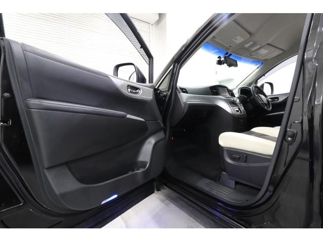 エルグランド ライダー オーテック30thアニバーサリー 純正9型HDDナビ 純正フリップダウンモニター バックカメラ 特別仕様車 ブラックホワイトコンビレザーシート 前席シートヒーター TEIN車高調 デジタルインナーミラー 純正エンジンスターター ETC(68枚目)