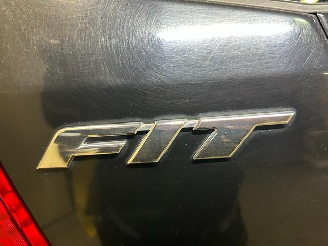 フィット Ｇ　冬タイヤ装着　ワンオーナー　キーレス　社外オーディオ　車検令和８年２月（39枚目）