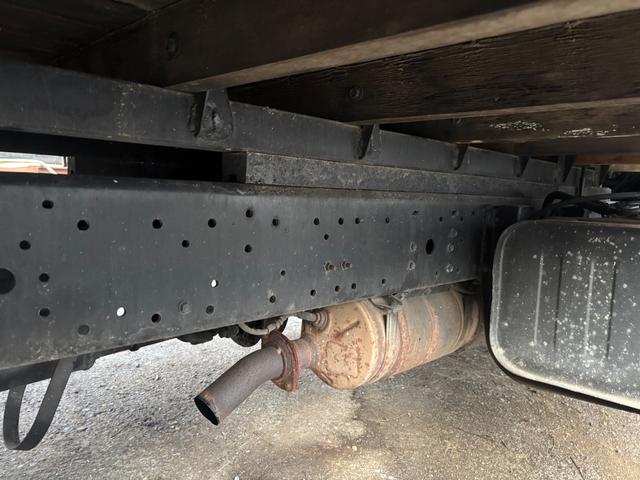 デュトロ ベースグレード 2tワイドロング平ボディ オートマチック 荷台内寸L4370 W2090 本州仕入れ(7枚目)