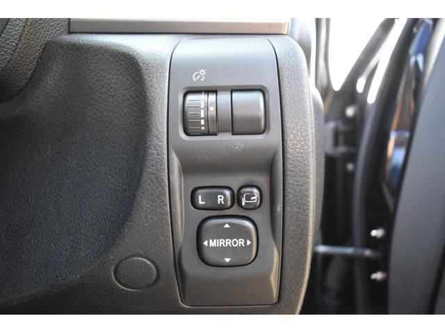 エクシーガ ２．０ｉ　４ＷＤ　Ｂｌｕｅｔｏｏｔｈ　バックカメラ　ＥＴＣ　夏冬タイヤアルミ付き　オートエアコン　電動格納ミラー　３列シート　フルセグ　ＤＶＤ再生　寒冷地仕（32枚目）