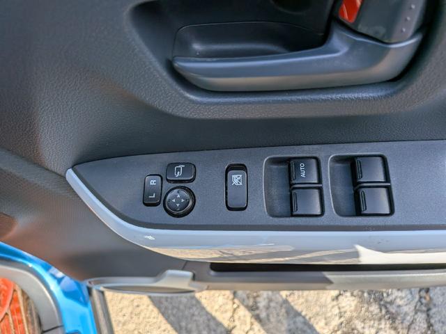 ハスラー Ｇ　４ＷＤ　ナビ　衝突被害軽減システム　スマートキー　アイドリングストップ　電動格納ミラー　シートヒーター　ＣＶＴ　盗難防止システム　ＡＢＳ　ＥＳＣ　衝突安全ボディ　エアコン　パワーステアリング（6枚目）