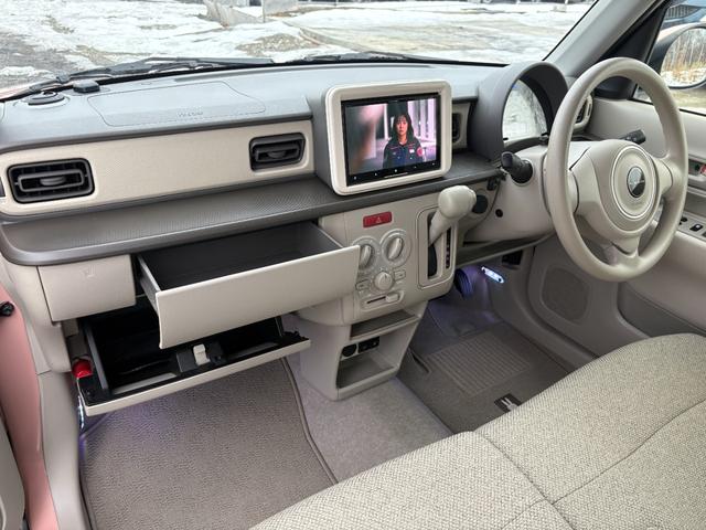 �֗��Ȏ��[�X�y�[�X�B�X�b�L���Ƌ��S�n�̂悢��Ԃ��L����܂��B�g���₷���ɂ�����������[�Ǝ��������ŉ��K�ȃJ�[���C�t���y���߂܂��B