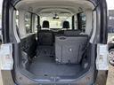 乗る人数や載せるものに合わせた様々な使い方ができますリヤシートを倒せば、広々な荷室空間として多彩なシートアレンジが可能となります。ゴルフバッグ、キャンプ用品も収納できます。