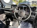 オフロードから街乗りまで幅広い用途に対応する車として大人気のジムニー♪この1台で快適なカーライフが楽しめます。