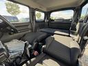 乗る人数や載せるものに合わせた様々な使い方ができます。リヤシートを倒せば、広々な荷室空間として多彩なシートアレンジが可能となります。ゴルフバッグ、キャンプ用品も収納できます。