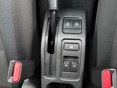 �������˽������륷���ȥҡ������������������᤯ľ�˲��ޤäƤ����Τǲ�Ŭ�Ǥ�����������β����ϴ��礹�뤫����Ȥ������ˤ⥪������Ǥ��� 6