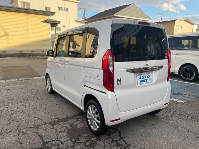 N-BOX G・Lホンダセンシング 4WD 中古夏冬タイヤ付き 社外ナビTV バックカメラ 前席シートヒーター 4WD(7枚目)